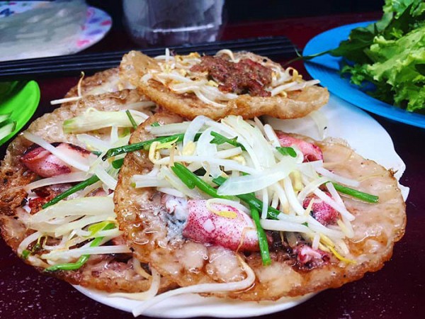 Bánh xèo mực Nha Trang