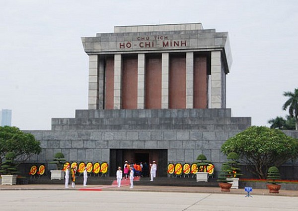 Lăng Chủ Tịch Hồ Chí Minh